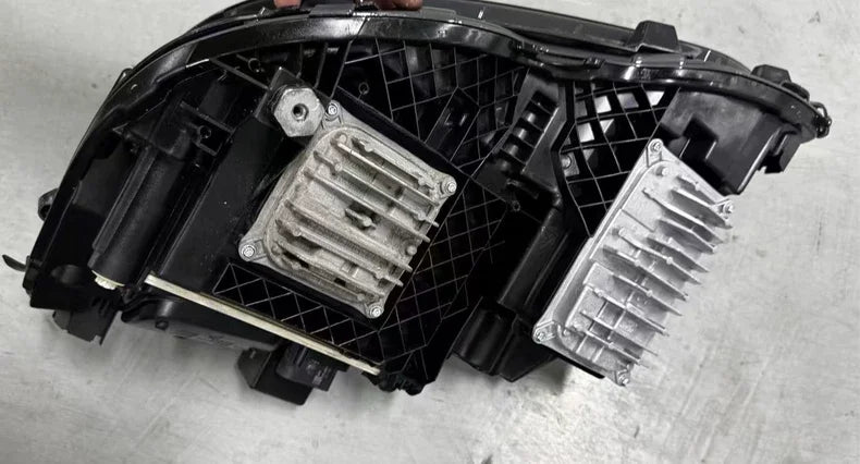 LuxRide™  Benz E-Class W212 Headlight Assembly 2015-2018