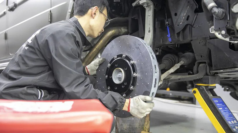 LuxRide™  Carbon Ceramic Brake CalipersG500, A4L A6L A8 RS8 RS6  A7,X5M, M3, M5