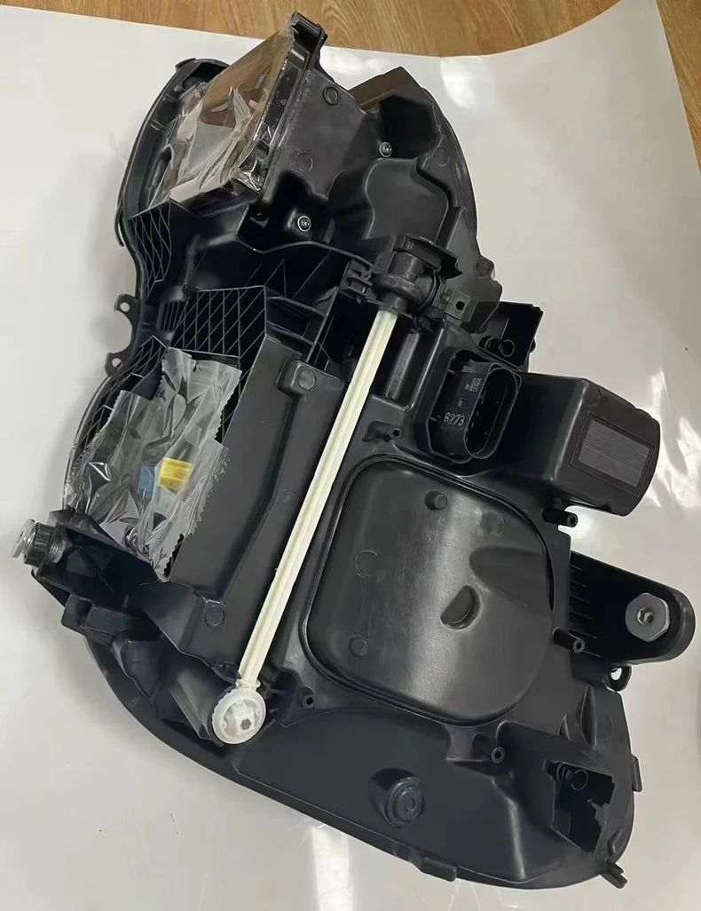 LuxRide™  Benz E-Class W212 Headlight Assembly 2015-2018